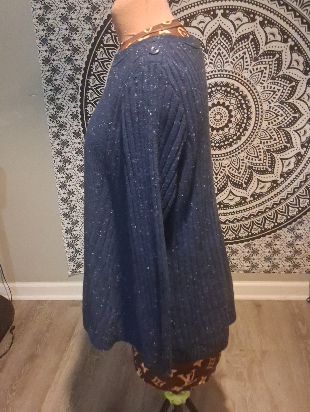 Rebecca Malone Textured Blue Sweater Size Large Like New